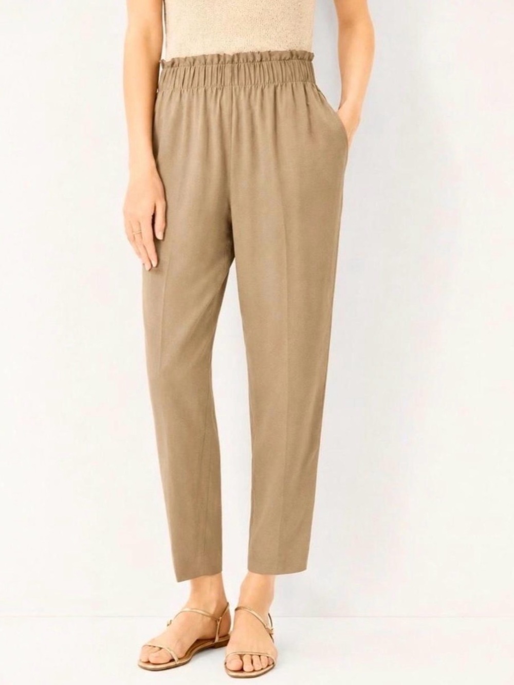 Ann Taylor Elastic-Waist Cropped Pants in Taupe